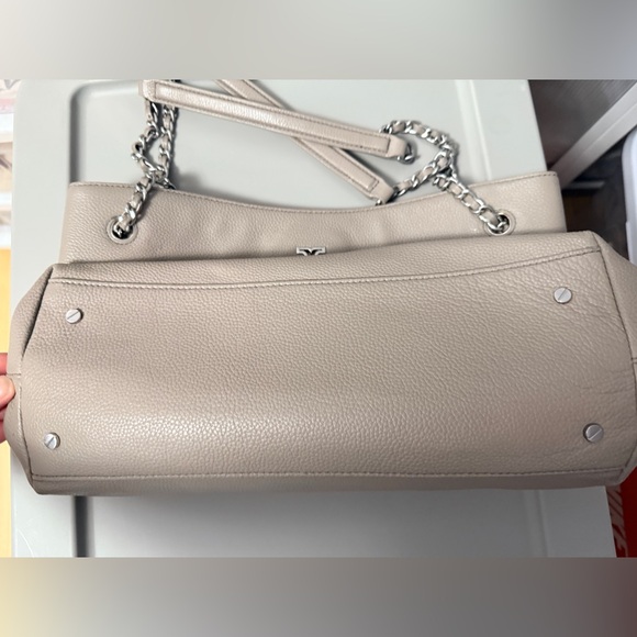 Tory Burch Britten Triple Compartment Tote bag and Slim Envelope Wallet Clutch - Picture 4 of 8